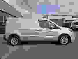 Ford Transit Connect Photo 7