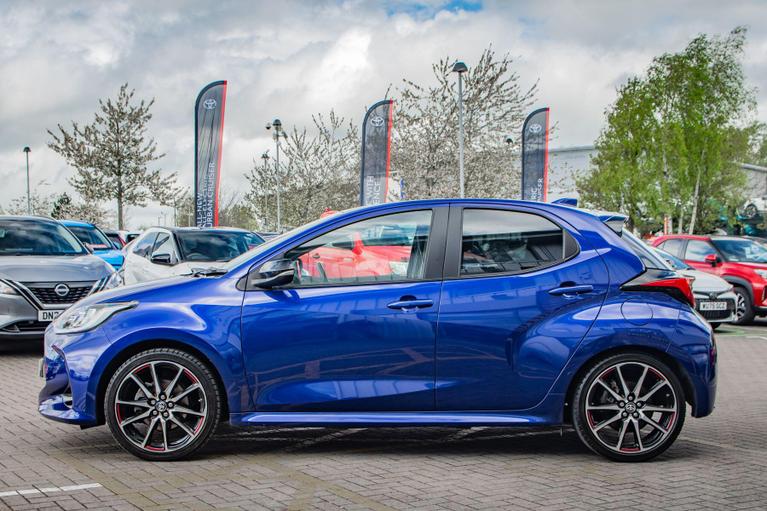 Used Toyota Yaris WU73OPO 18