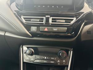 Suzuki S-Cross Photo 42