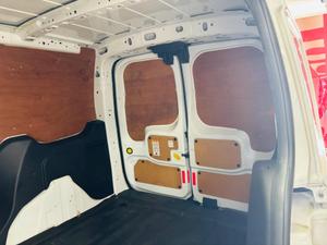 Ford Transit Connect Photo 19