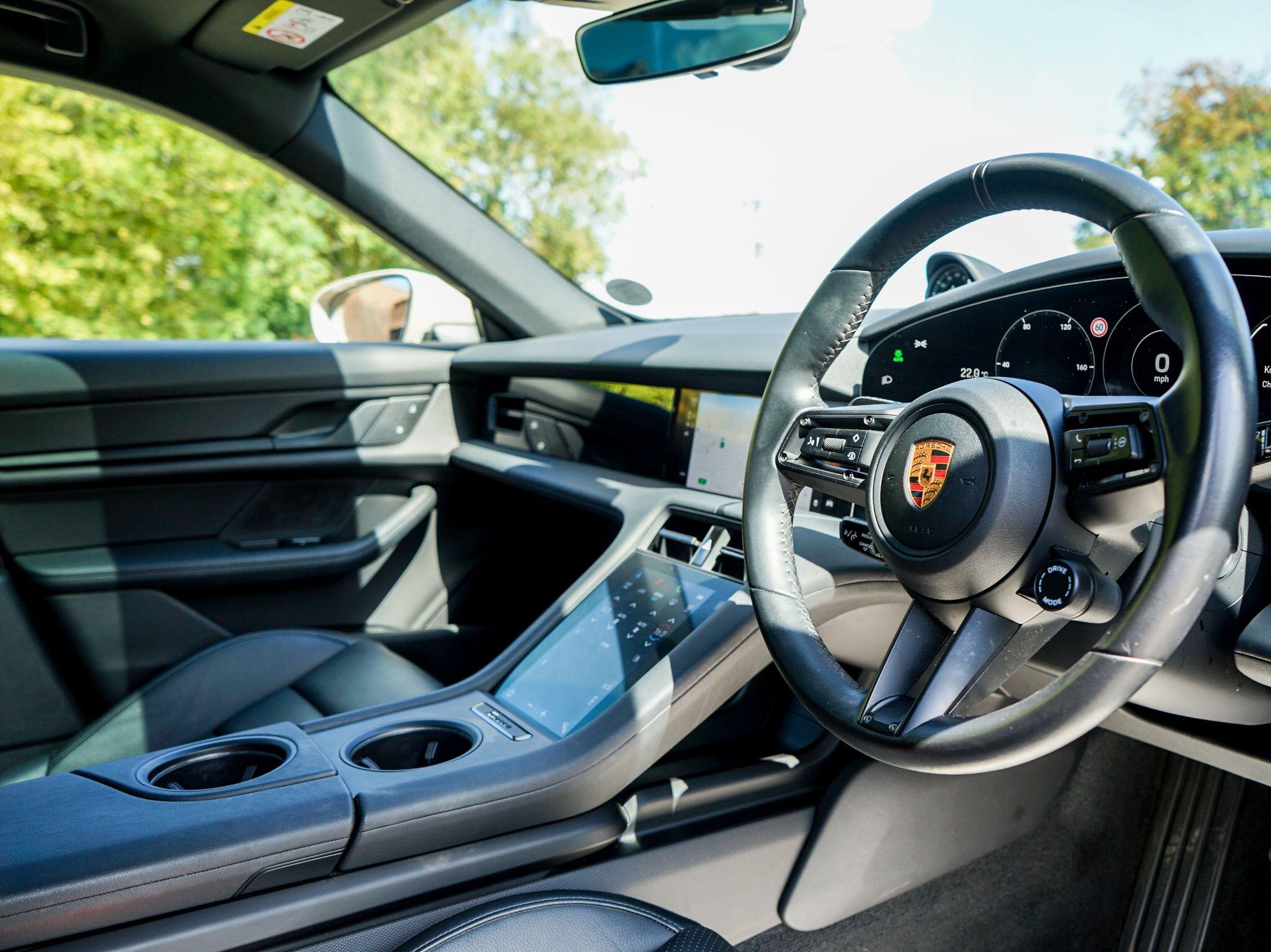 Porsche Taycan Performance 79.2kWh Auto RWD 4dr (11kW Charger) — photo 27