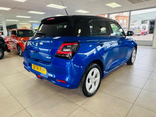 Suzuki Swift Photo at-cadc375bd4bb40bf8880374a0a08e0be.jpg