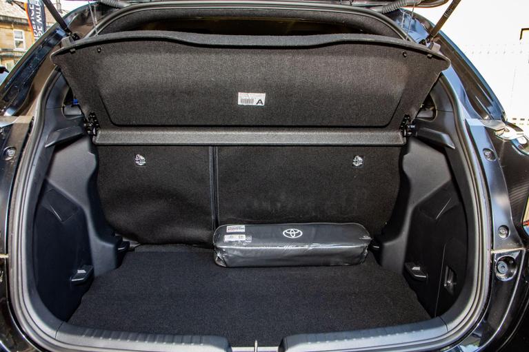 Used Toyota Yaris GX25ZGV 23