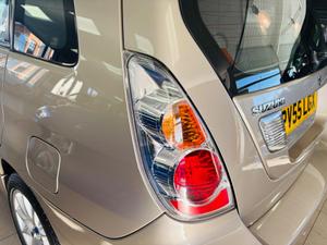 Suzuki Liana Photo 15
