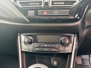 Suzuki S-Cross Photo 40