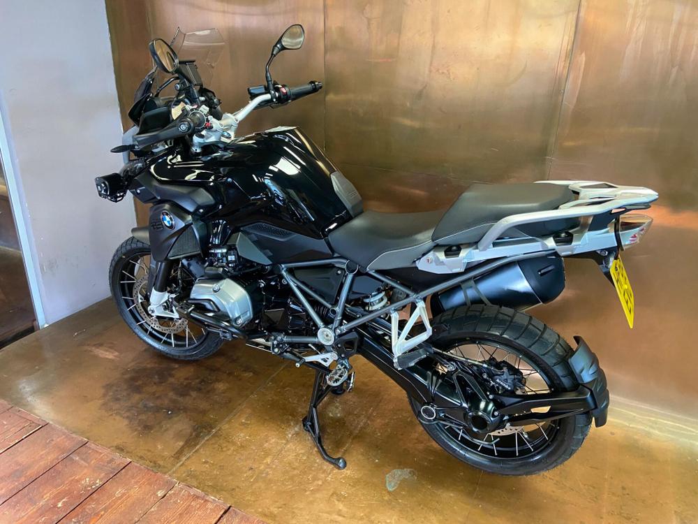 BMW R 1200 GS Photo at-cb5029f1e6994c0e9e05952055d63704.jpg