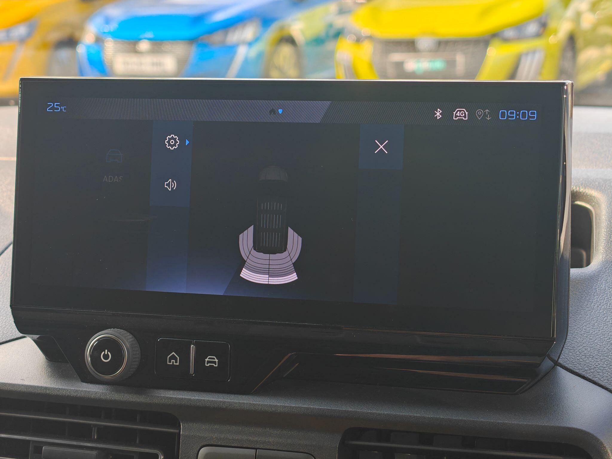 2024 Peugeot Partner thumbnail 22