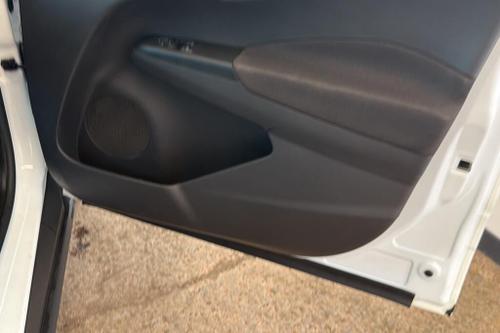 Ford TRANSIT COURIER Photo at-cb753c3688ad4c03a325dbbfeefd3ab7.jpg