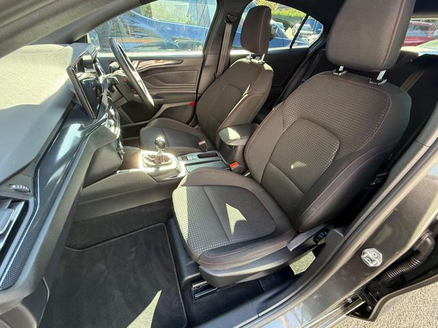 Used Ford Focus SC74JZA 26