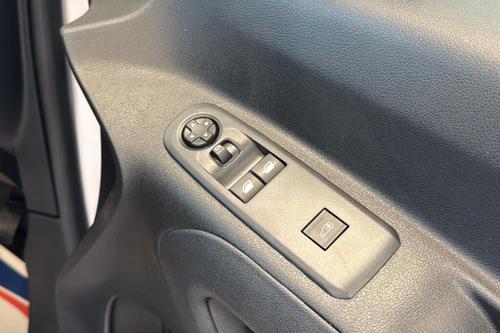 Peugeot PARTNER Photo at-cbce0a9bc7c04ab7afa02e8de5610a62.jpg