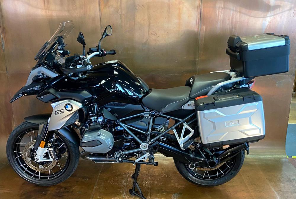 BMW R 1200 GS Photo at-cbdc74d990974a5d8b27068056974972.jpg