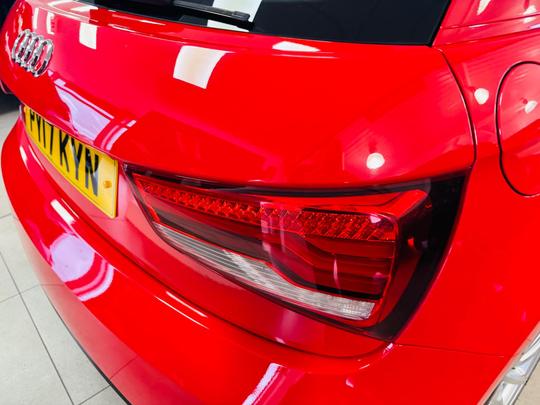 Audi A1 Photo at-cc1297ba5c9e467e975edf5c15e99aec.jpg