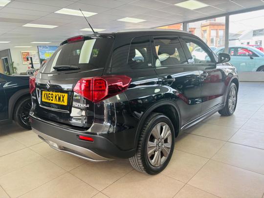 Suzuki Vitara Photo at-cc48dc1a485c4603b02bf9e8cb33c472.jpg