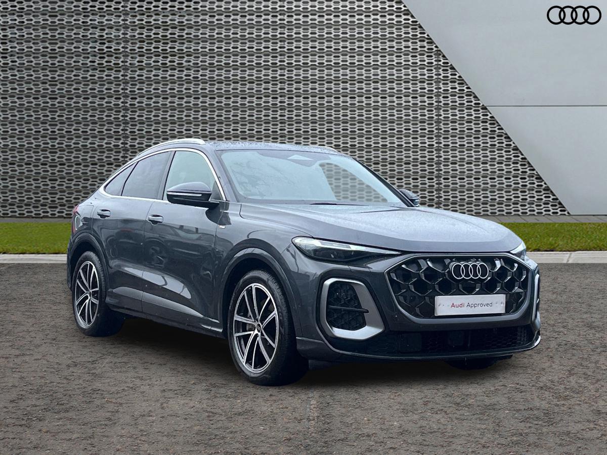 Audi Q5 listing photo
