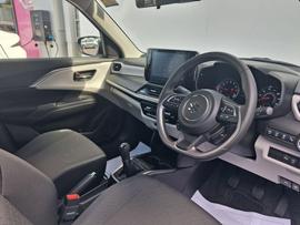 Suzuki Swift Photo 21