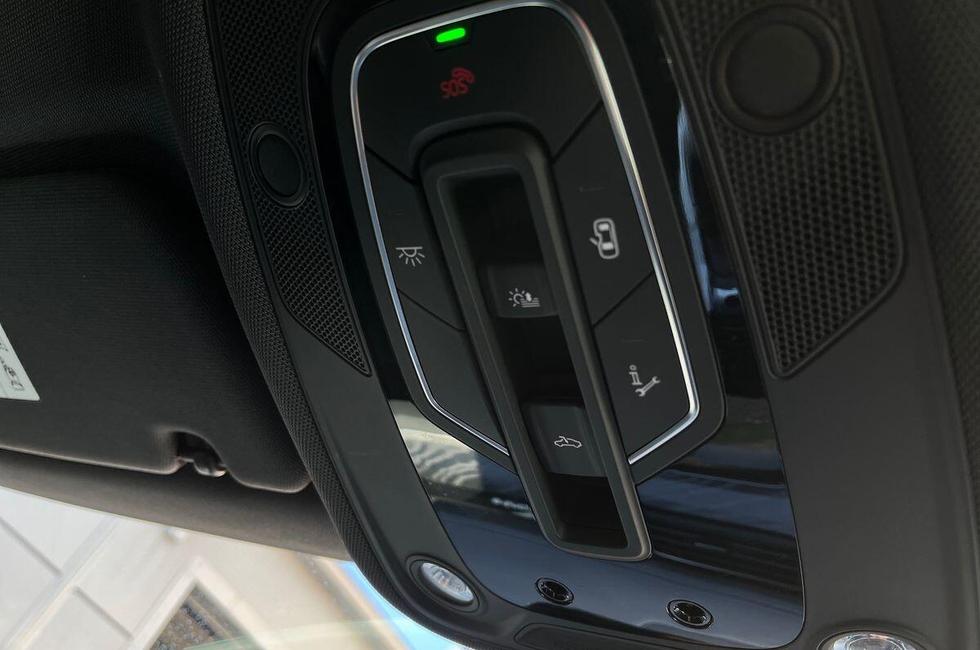 Audi e-tron Photo at-cc81b1a6e7d844e5894b2052e3a2439d.jpg