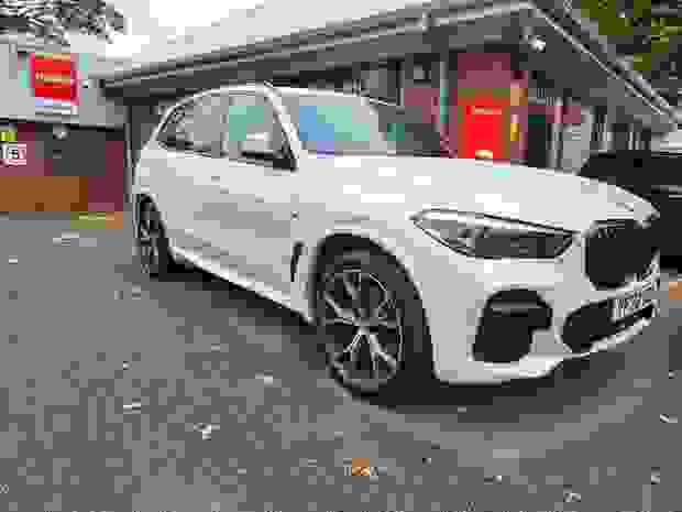 Used 2022 BMW X5 3.0 30d MHT M Sport Auto xDrive Euro 6 (s/s) 5dr White at Duckworth Motor Group