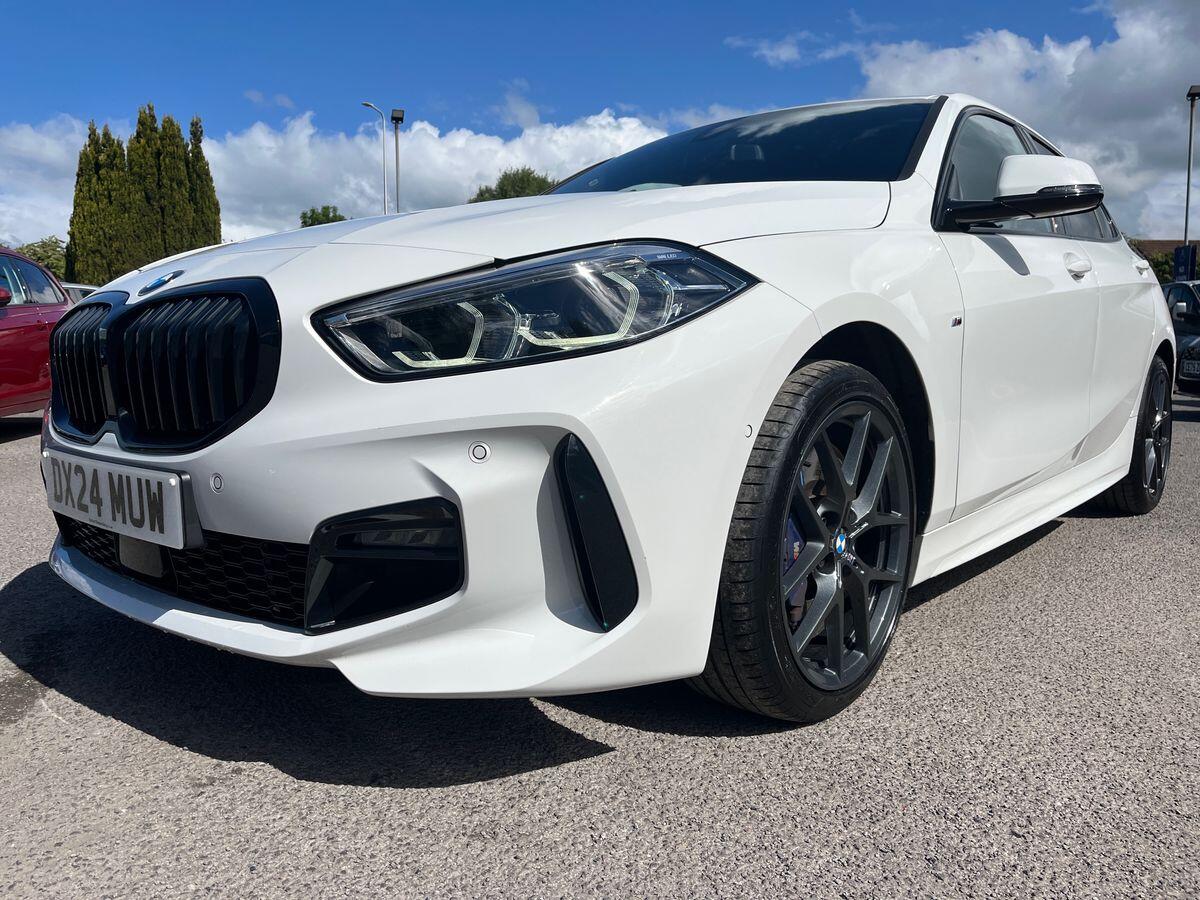 BMW 1 Series Photo 24