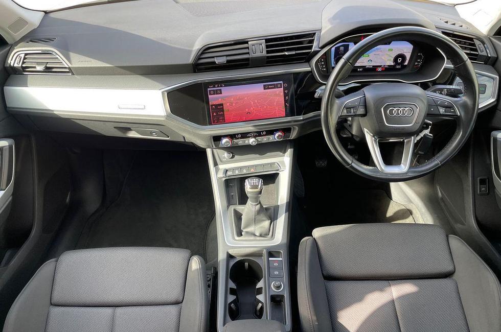 Audi Q3 Photo at-ccd4b71747144430b7789b73d11dd956.jpg