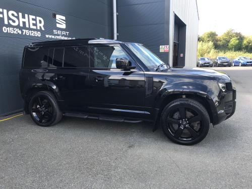 Land Rover Defender 110 Photo at-cce33977ee7f4a2d9a0507a768dcd630.jpg