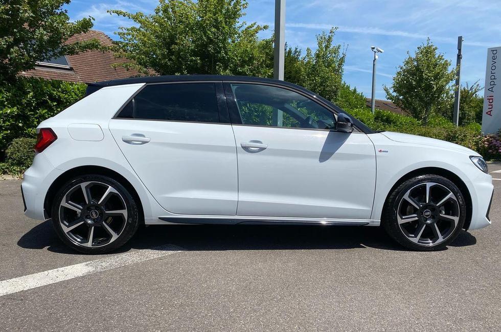 Audi A1 Photo at-cce4a5ab84f8488db365dcbbf6610347.jpg