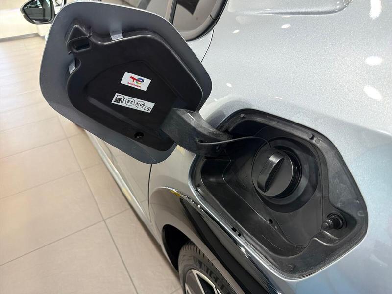 Used Peugeot 208 202602109822643 32