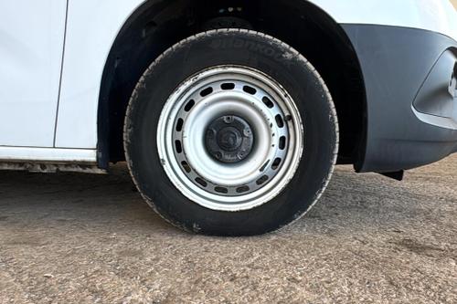 Vauxhall COMBO Photo at-cd1387e71c2b43a6aefdde9bb691257e.jpg