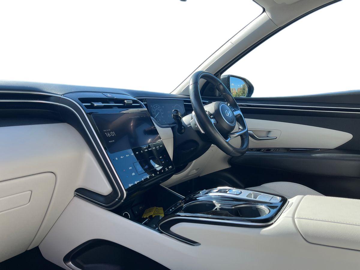 Hyundai TUCSON Photo 2