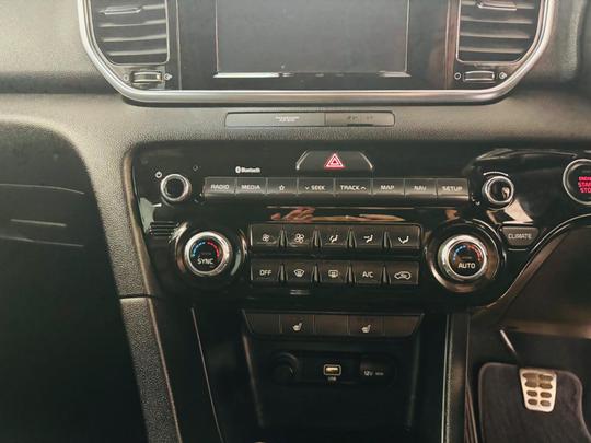 Kia Sportage Photo at-cd5600048bdc4c2189aa6d4105d63019.jpg