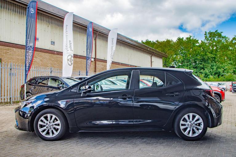 Used Toyota Corolla VU73WKJ 10