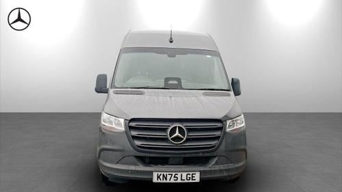 Mercedes-Benz Sprinter Photo at-cdbd3ae08cbb446a9a024384f2b08325.jpg