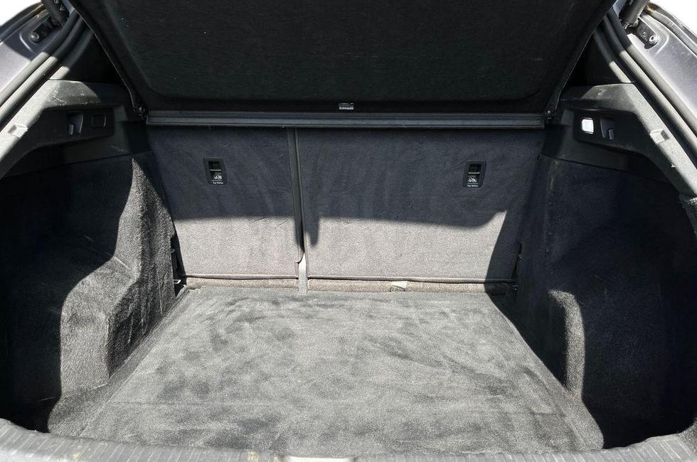 Audi Q4 Photo at-ce01373a2ca74486b7b46bc21aba7408.jpg