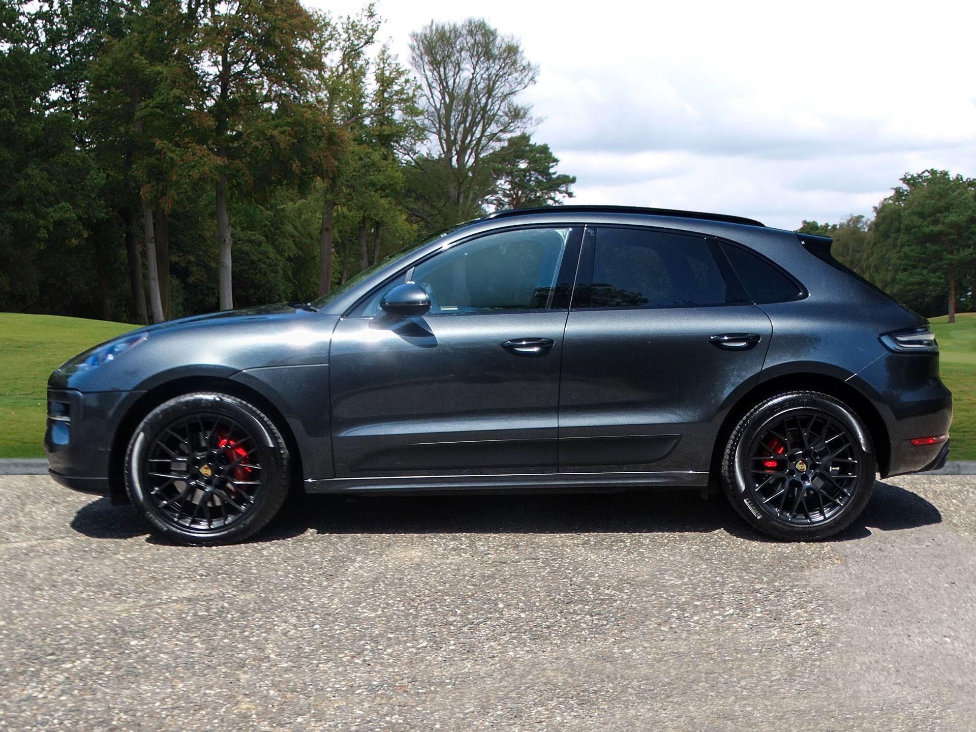 Porsche Macan 2.9T V6 GTS PDK 4WD Euro 6 (s/s) 5dr — photo 2