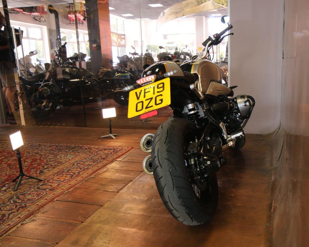 BMW R nineT Photo at-ce38dad9fca3471cbd46e1716d8ddcf7.jpg