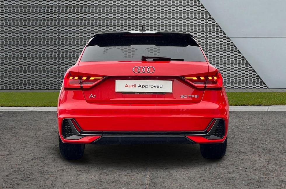 Audi A1 Photo at-ce414815489f45d3bb2e36a22d718581.jpg