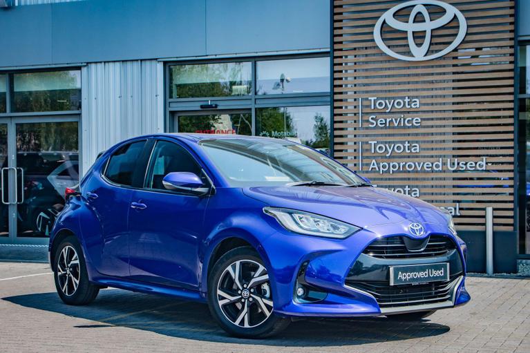 Used Toyota Yaris LM74KOX 1