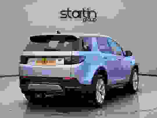 Land Rover Discovery Sport Photo at-ce9ce04b21d94cff9804e6a6b0c71424.jpg