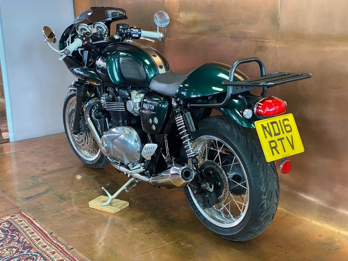 triumph thruxton green