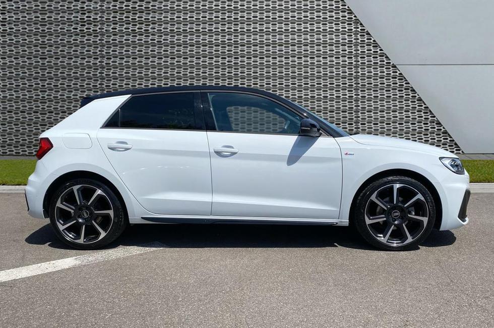 Audi A1 Photo at-ceb40e20bfff4fa5b78b31b599797325.jpg