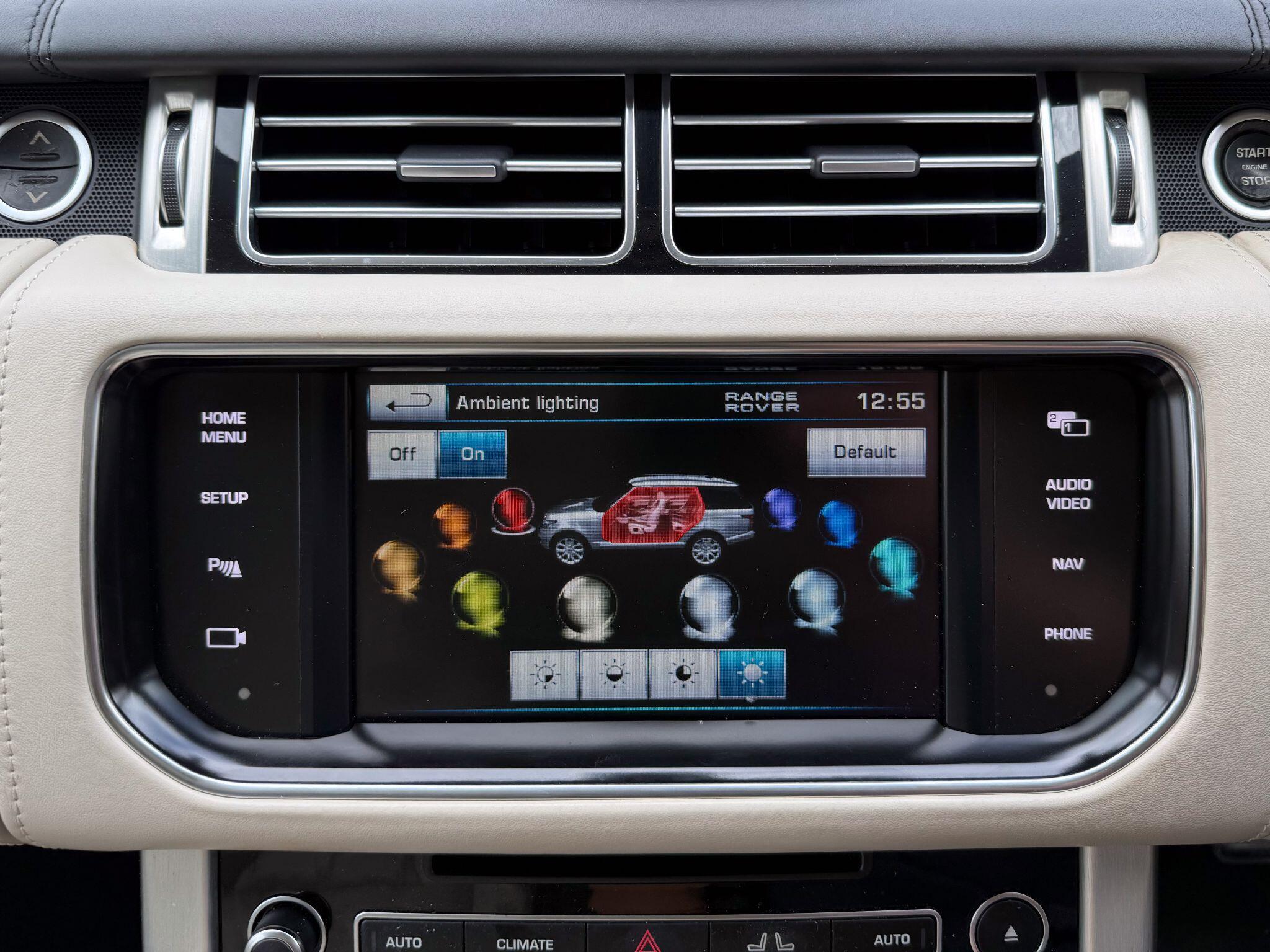 Land Rover Range Rover 4.4 SD V8 Autobiography Auto 4WD Euro 5 5dr — photo 32