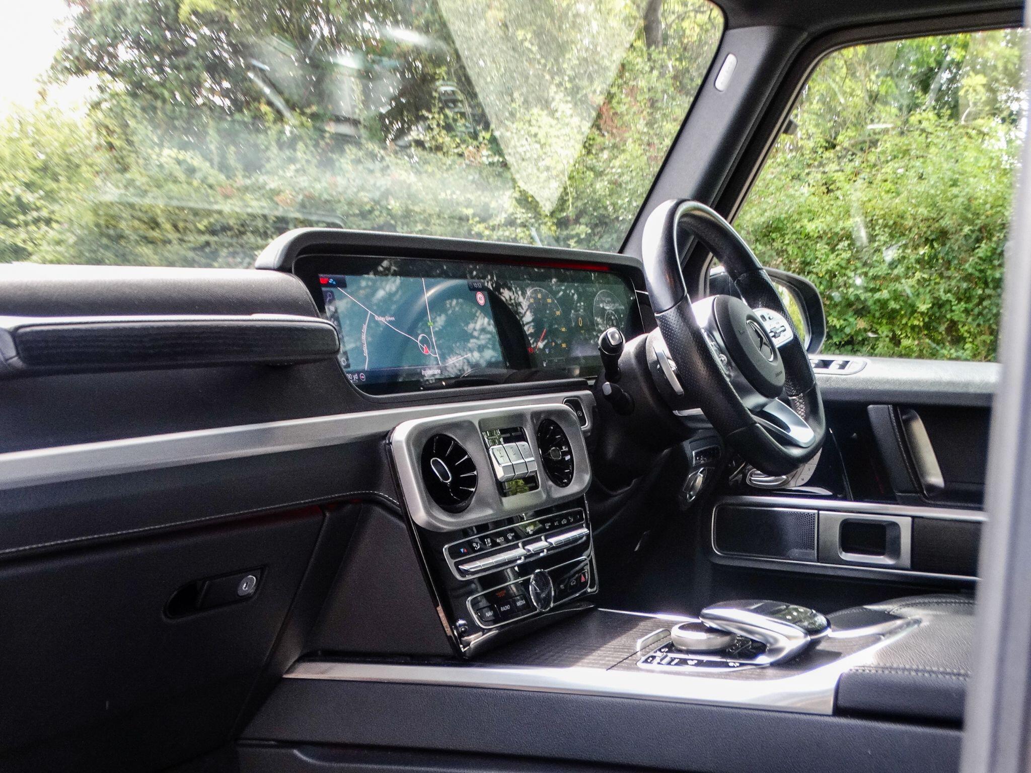 Mercedes-Benz G Class 2.9 G400d AMG Line (Premium) G-Tronic 4MATIC Euro 6 (s/s) 5dr — photo 15