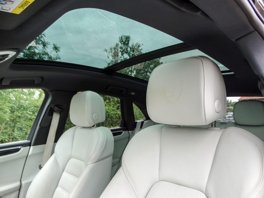 Used Porsche Macan LX72OYD 13