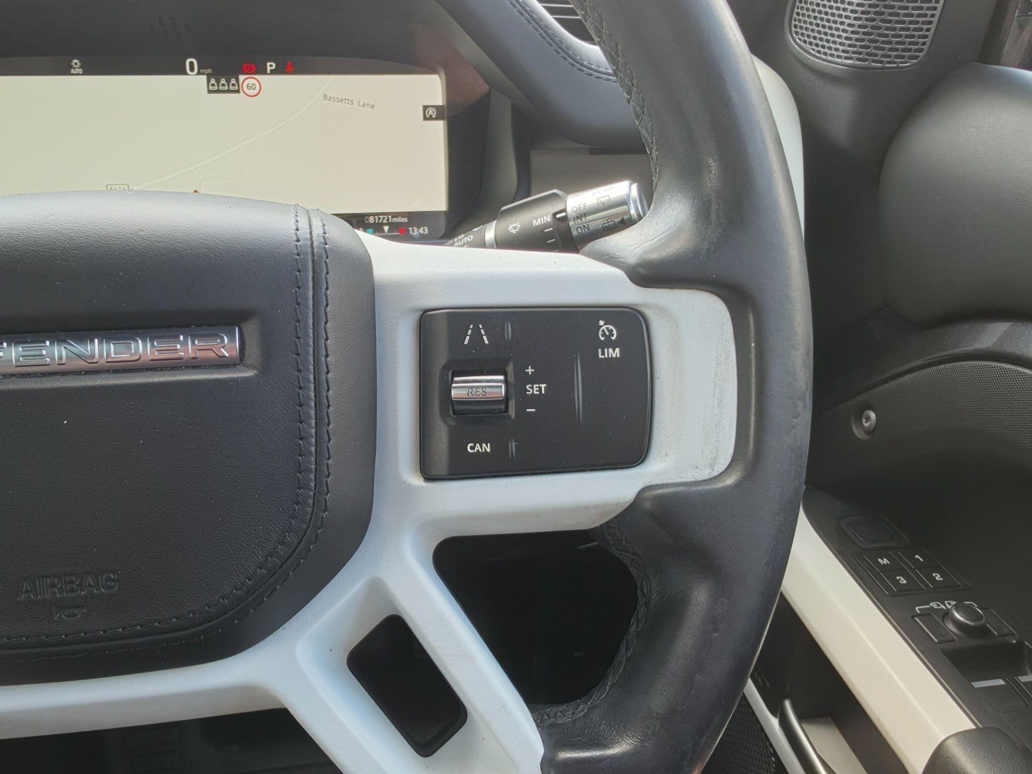 Land Rover Defender 90 2.0 P300 X-Dynamic SE SUV 3dr Petrol Auto 4WD Euro 6 (s/s) (300 ps) — photo 23