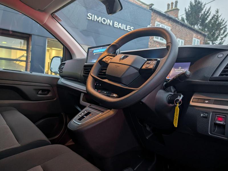 Used Peugeot e-Expert NU74VDC 32