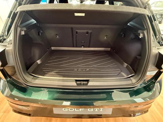 Volkswagen Golf Photo at-cf3d2b37777547d283679780ffaed806.jpg