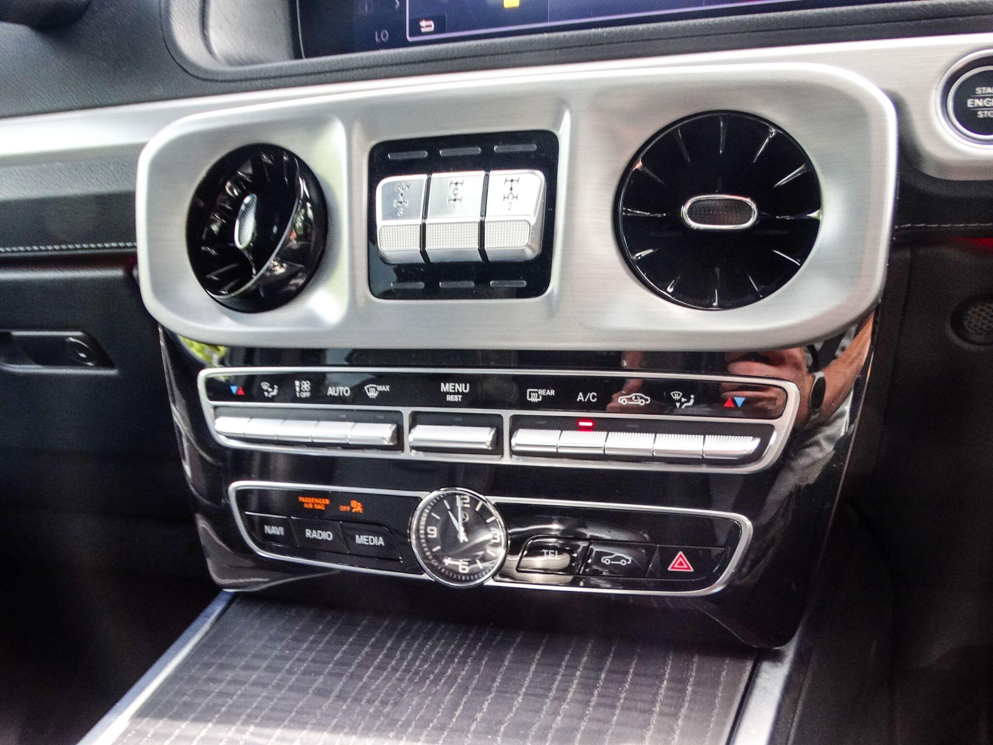 Mercedes-Benz G Class 2.9 G400d AMG Line (Premium) G-Tronic 4MATIC Euro 6 (s/s) 5dr — photo 36