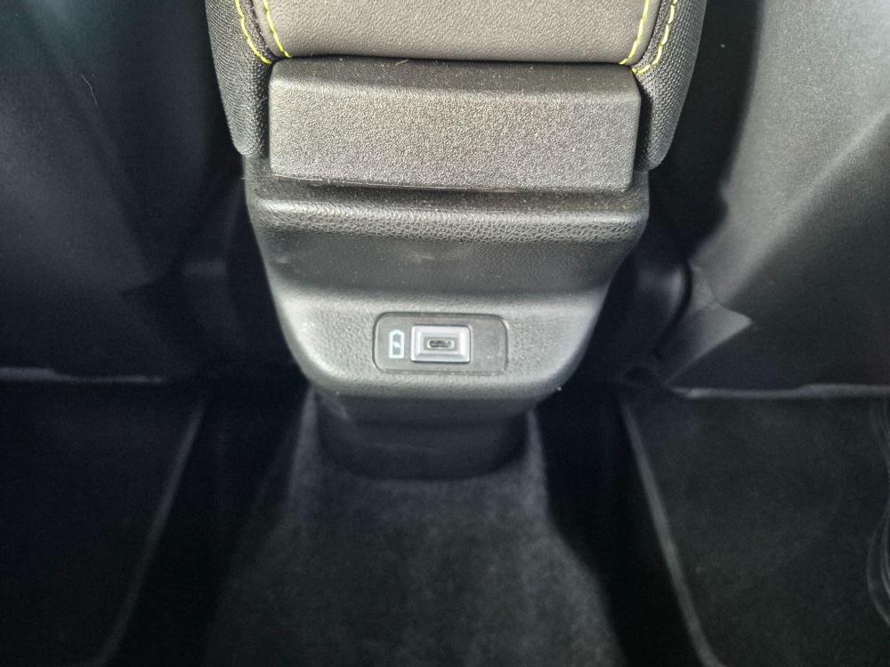 Abarth 600e Photo at-cf5a97f740864657af6e3fb30d64f881.jpg