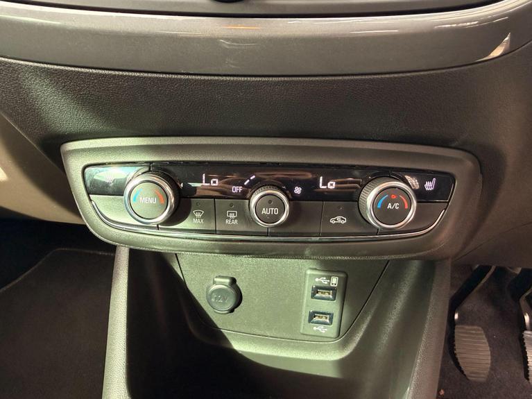 Used Vauxhall Crossland WP22SVC 12
