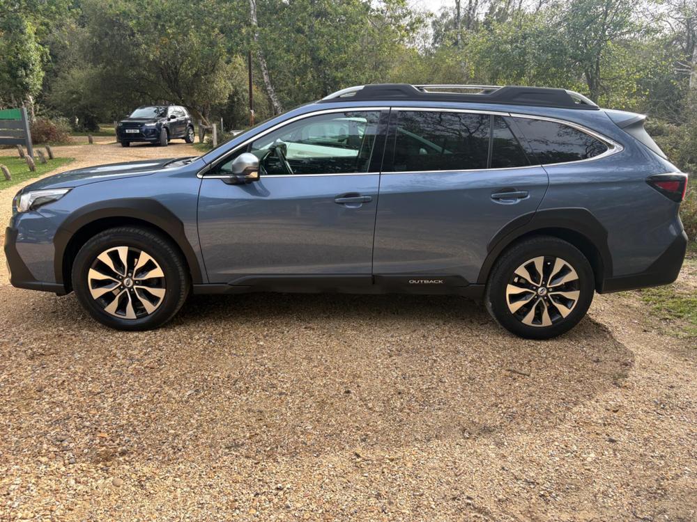 Subaru Outback Photo at-cfae67c0db5f437fbadd54892c5423b9.jpg