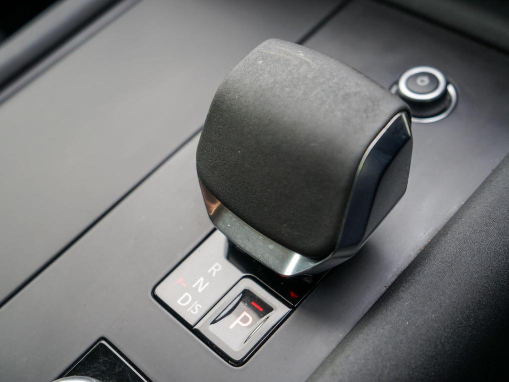 Used Land Rover Discovery AJ71EZW 37